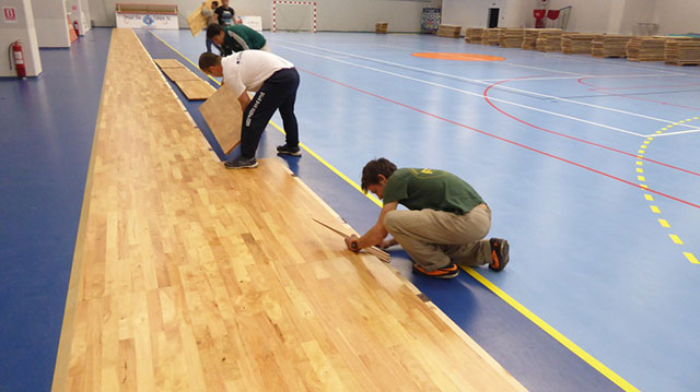 運(yùn)動木地板安裝,體育木地板安裝,籃球木地板安裝,羽毛球木地板安裝