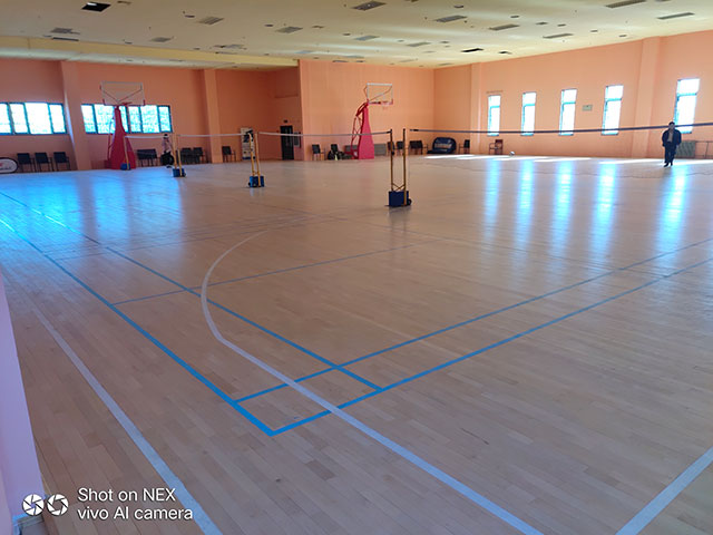 北京海淀天秀路東方啟明星籃球館木地板