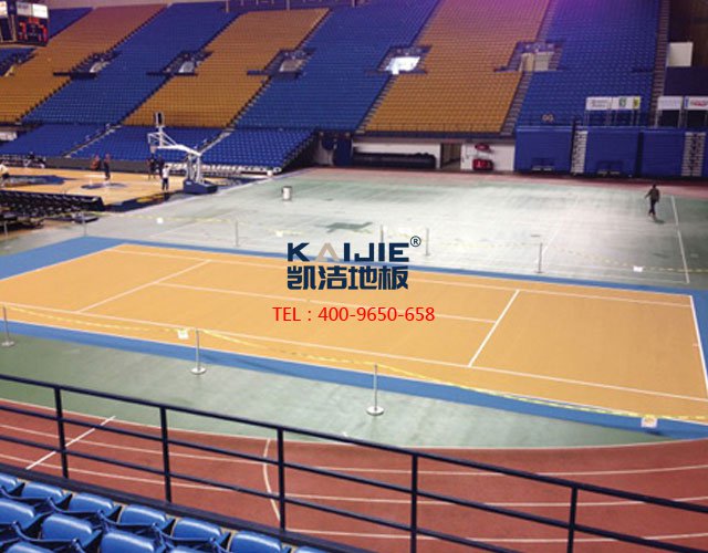 專業(yè)體育館運(yùn)動(dòng)木地板選購(gòu)——?jiǎng)P潔地板