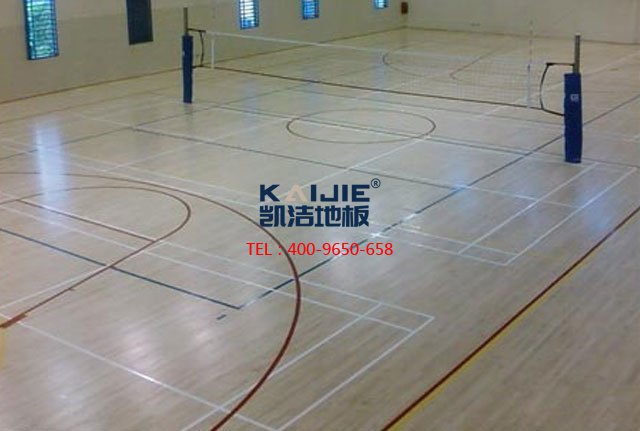 體育木地板泡水了怎么辦——?jiǎng)P潔體育木地板