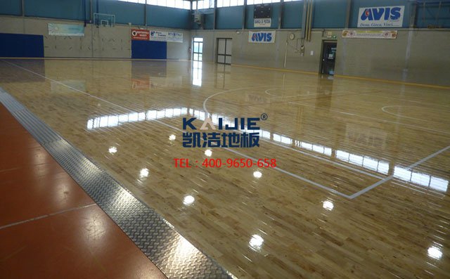 籃球館專用木地板材料與結(jié)構(gòu)的選擇——凱潔地板