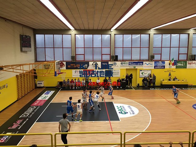 NBA比賽籃球館專用運(yùn)動(dòng)木地板——?jiǎng)P潔地板