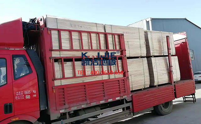 體育館專用運(yùn)動(dòng)木地板貨到現(xiàn)場(chǎng)后該怎么驗(yàn)收——?jiǎng)P潔地板