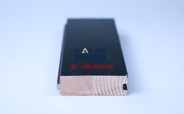 松木黑色板舞臺(tái)木地板——?jiǎng)P潔地板