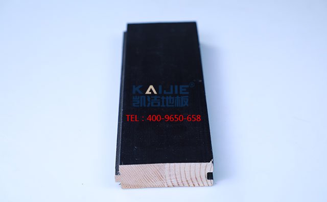 松木黑色板舞臺(tái)木地板——?jiǎng)P潔地板