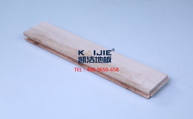 北美楓木三級(jí)素板運(yùn)動(dòng)木地板——?jiǎng)P潔地板