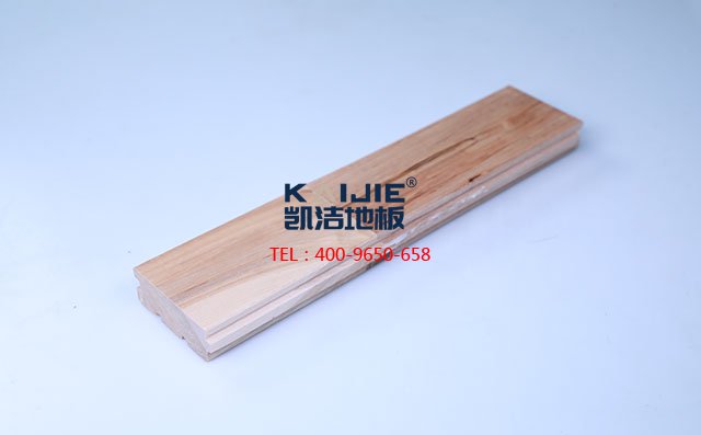 楓木B級(jí)板本色運(yùn)動(dòng)木地板——?jiǎng)P潔地板