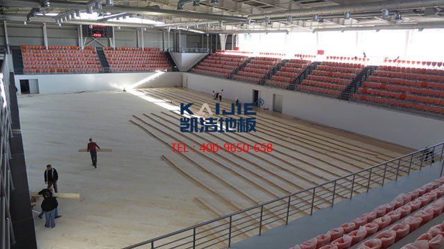 鄭州體育館專用木地板廠家哪家好？_凱潔地板