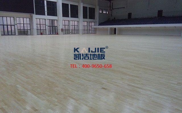 體育場館木地板進(jìn)水了，怎么處理比較好-凱潔地板