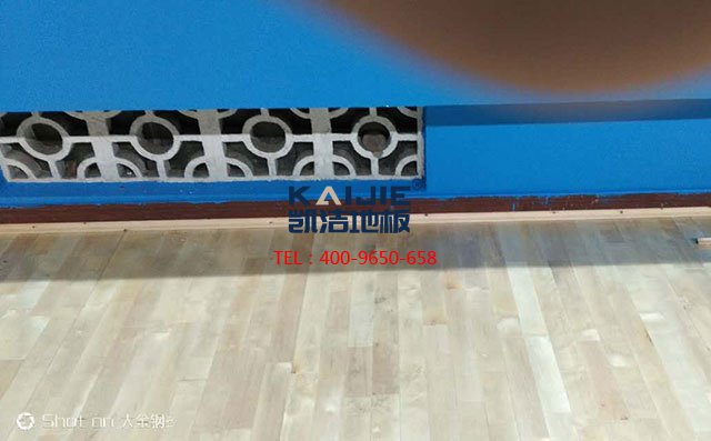 凱潔地板告訴你單層龍骨與雙層龍骨的真正區(qū)別——?jiǎng)P潔地板
