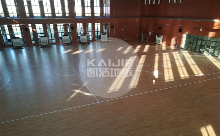 焦作一中學(xué)校體育館木地板項(xiàng)目案例圖片