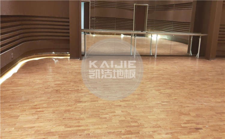 河北廊坊大劇院舞臺(tái)木地板項(xiàng)目