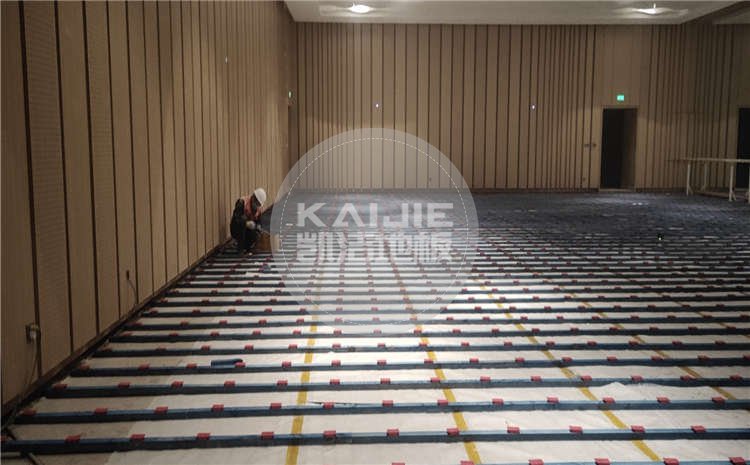 河北廊坊大劇院舞臺(tái)木地板項(xiàng)目