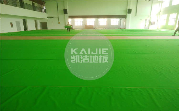 山東菏澤小學(xué)體育館運(yùn)動木地板項(xiàng)目圖片