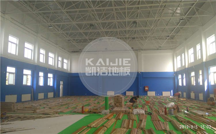 北京西城中學(xué)體育館運動木地板項目圖片