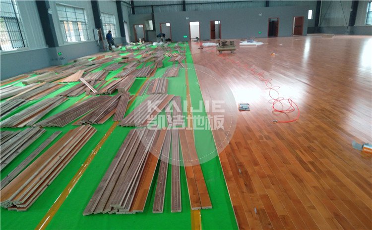 邵陽(yáng)市紀(jì)檢辦案場(chǎng)所籃球館木地板圖片
