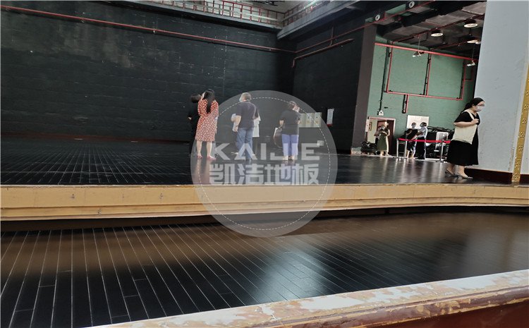 **文化宮舞臺(tái)木地板案例