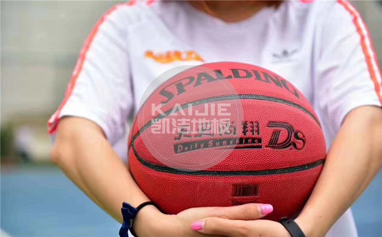 廈門華美空間實(shí)木運(yùn)動(dòng)地板案例