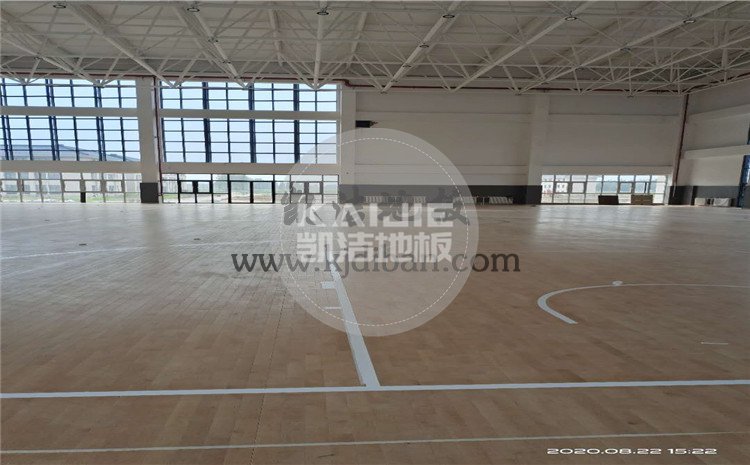 徐州黃集機(jī)場(chǎng)體育館木地板項(xiàng)目-凱潔體育木地板廠家