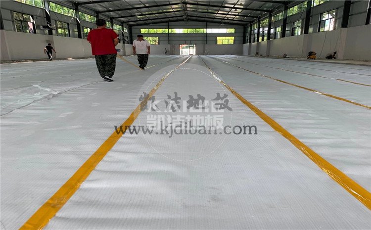 山東蘭陵代村LA動力籃球館木地板項目-凱潔體育木地板廠家