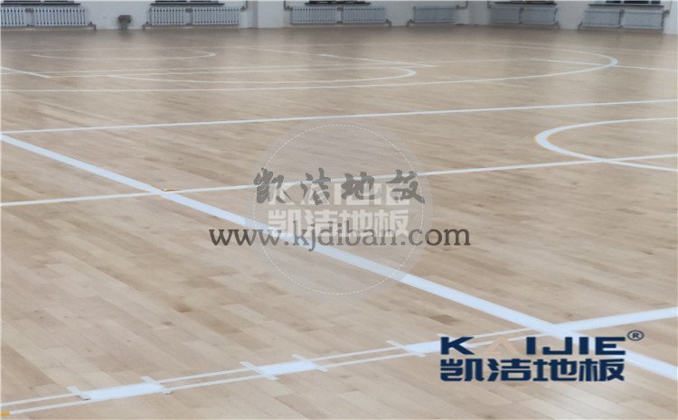 內(nèi)蒙古鄂倫春旗大楊樹林業(yè)局全民健身中心木地板案例