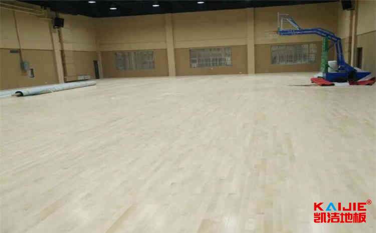 內(nèi)蒙古楓樺木體育地板哪個(gè)公司好