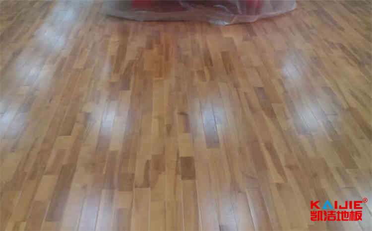 籃球館木地板等級怎么區(qū)分