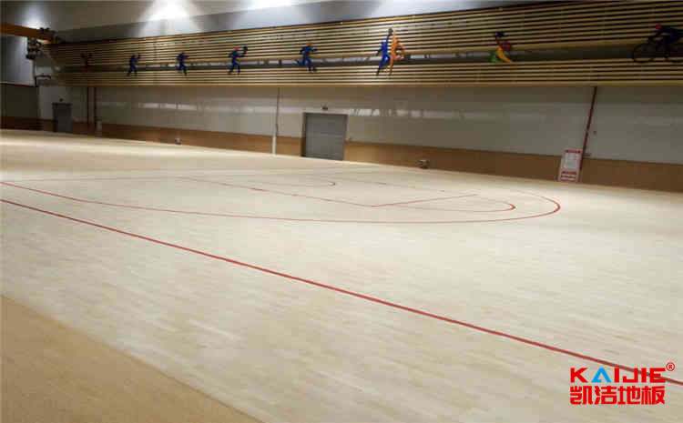 專業(yè)籃球場木地板選擇多少錢的合適