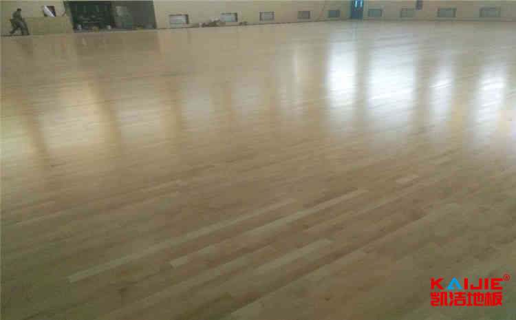 專用舞臺(tái)木地板多少錢合適