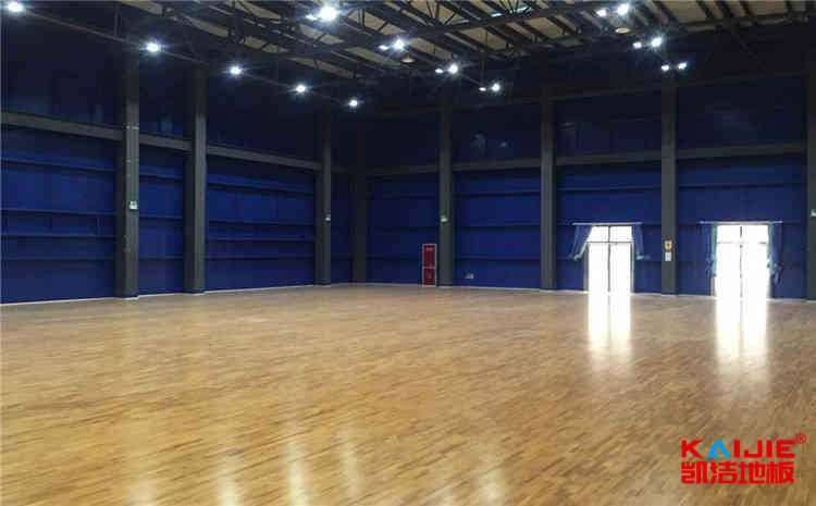 訓(xùn)練館籃球場(chǎng)木地板品牌電話