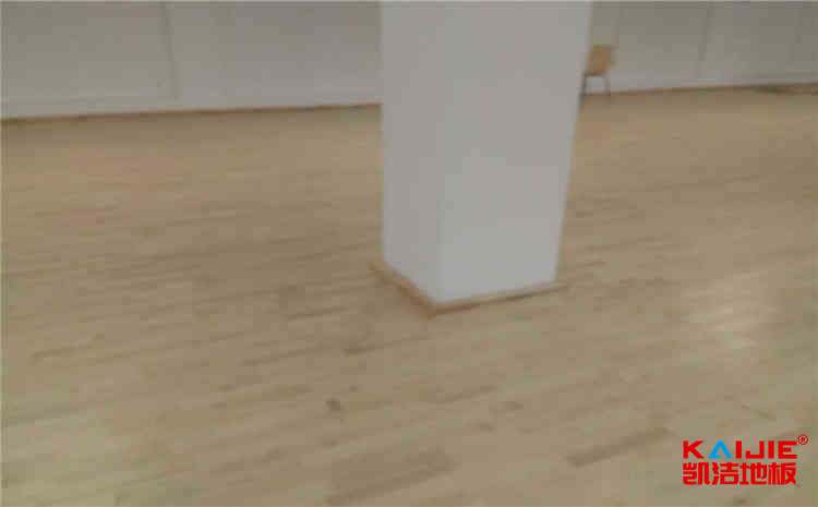 新疆企口體育地板廠商