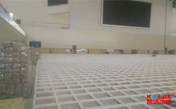 24厚籃球場(chǎng)實(shí)木地板市場(chǎng)價(jià)格表