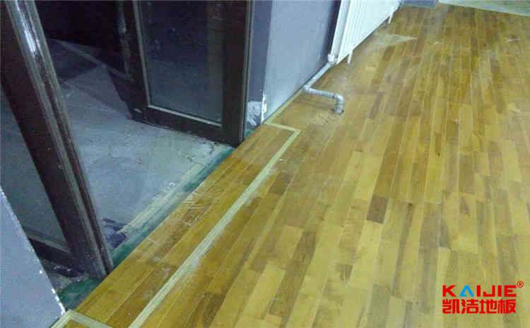 指接板體育館實(shí)木地板批發(fā)