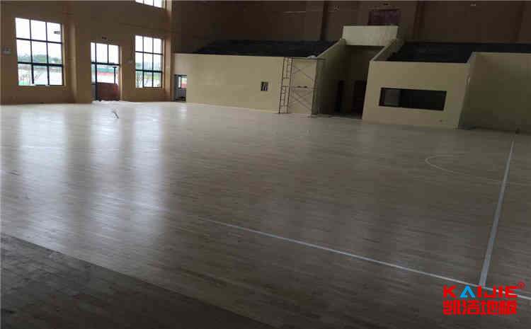 籃球場木地板日常保養(yǎng)需要留心的幾點——體育木地板