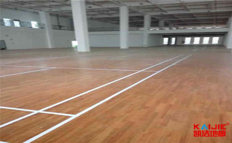 常用的籃球地板價格