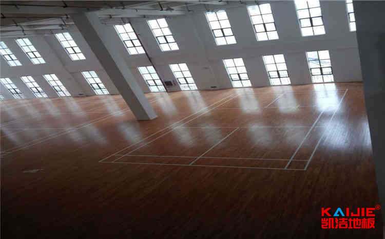 購買實木運動地板考察什么