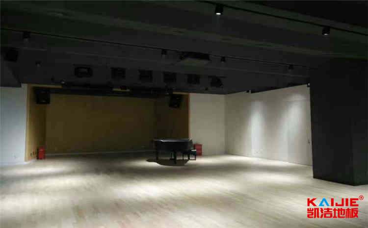 青海舞臺(tái)木地板功能——體育館木地板