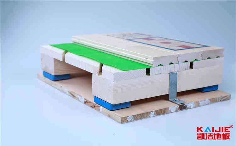 楓木籃球場實木地板生產(chǎn)廠家