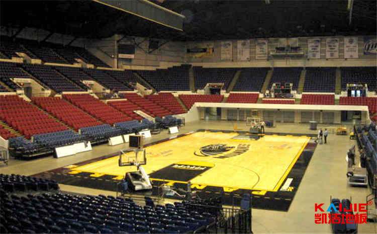 楓木體育館實木地板一般多少錢？