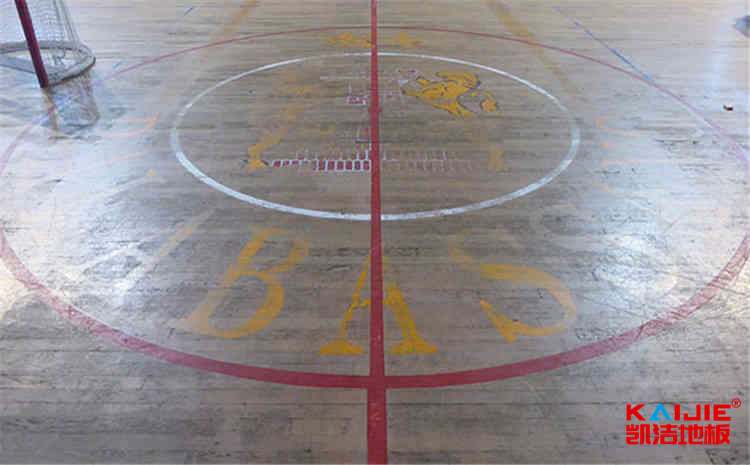 20厚羽毛球館木地板怎么保養(yǎng)？