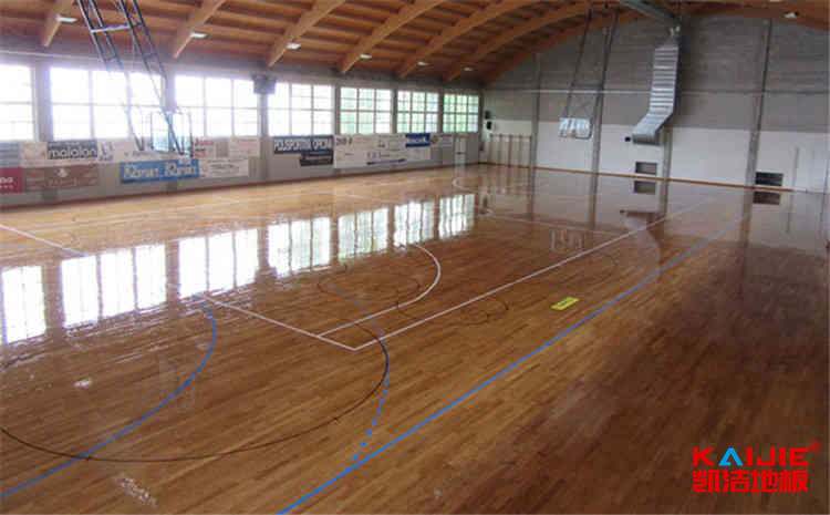 籃球場木地板怎么選購
