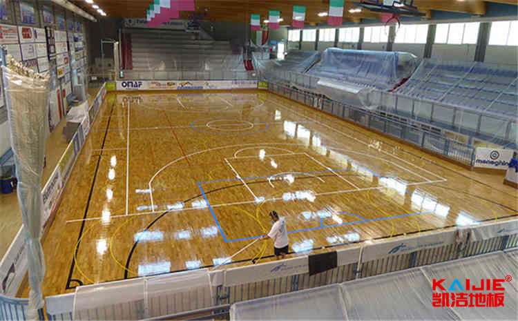 橡膠木風(fēng)雨操場地板批發(fā)價(jià)格