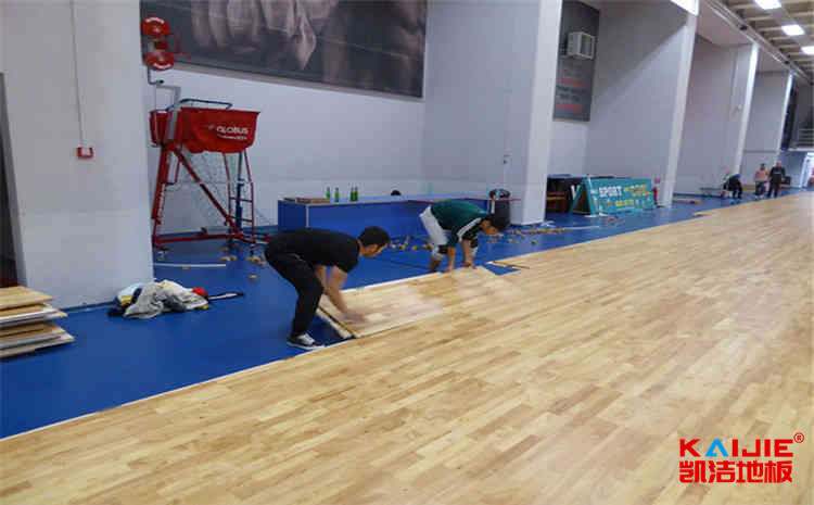 籃球場(chǎng)木地板通常怎么保養(yǎng)