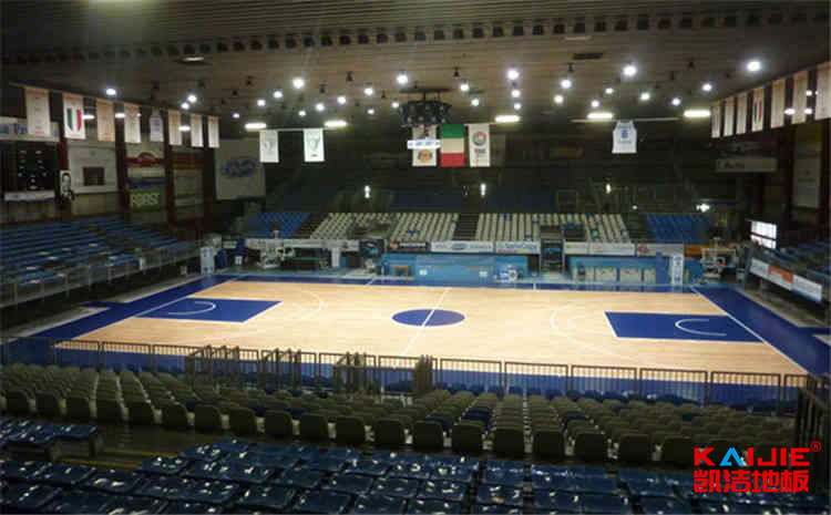 運(yùn)動(dòng)木地板材料商場(chǎng)價(jià)格為什么上漲——?jiǎng)P潔地板