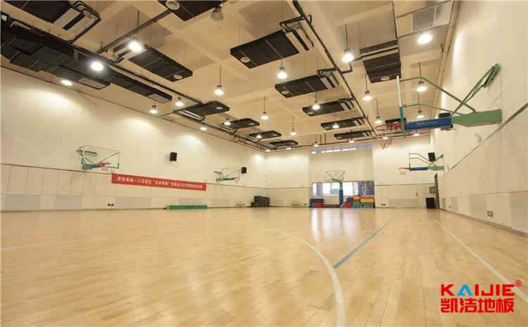 硬木舞臺(tái)木地板有色差嗎