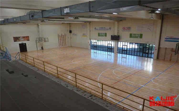 楓木體育館木地板報價