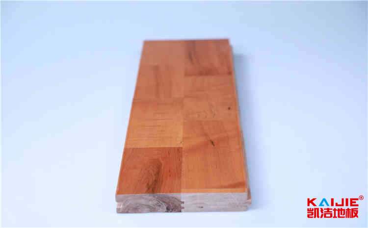 廣東楓樺木體育地板施工工藝