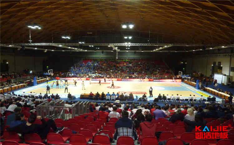 硬木企口籃球場(chǎng)木地板價(jià)格是多少錢(qián)？