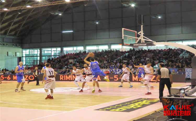 室內(nèi)體育館木地板有色差嗎