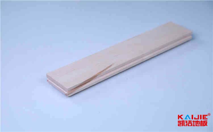 銅川運(yùn)動(dòng)館木地板——?jiǎng)P潔地板